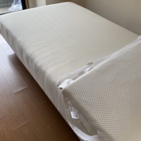 Collected semi-double beds from Minato-ku, Tokyo