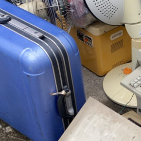 Nishida Service will collect and dispose of your suitcase on the same day