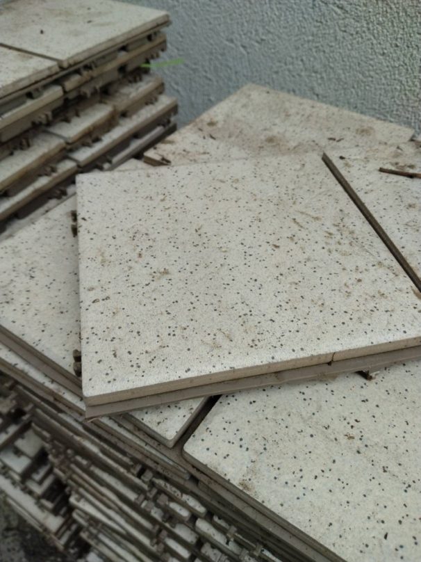 tiles jointDisposal of oversized trash in Tokyo,Yokohama Nishida Service