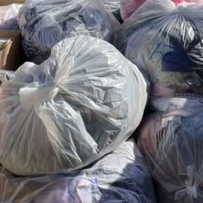 I didn’t understand Japanese waste sorting rules and ended up mixing combustible and non-combustible garbage, which just piled up!